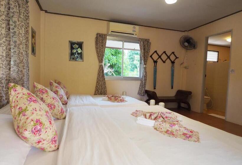 Четырехместный Номер Economy, Baan Pun Sook Resort