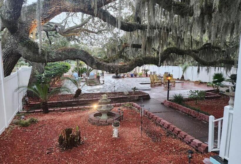 اتاق استاندارد سه نفره, Tybee Island Inn