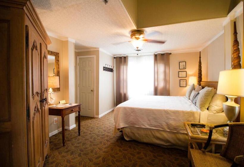 اتاق سوپریور با تخت بزرگ, Tybee Island Inn