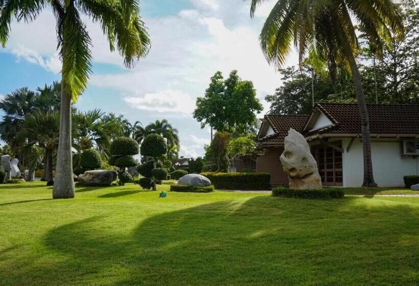 Номер Deluxe Вид на Сад, Rock Garden Beach Resort