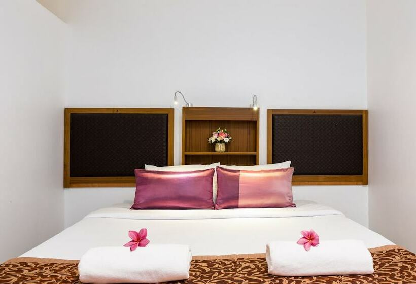 سوییت لوکس, The Lantern Hostel And Spa
