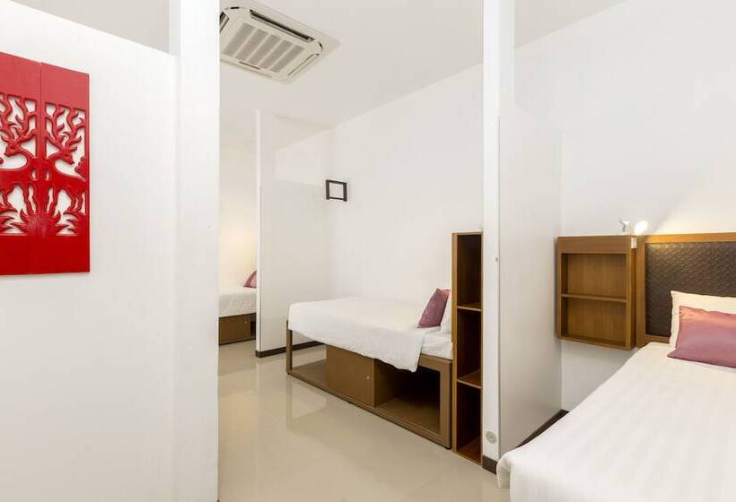 اتاق لوکس چهار تخته, The Lantern Hostel And Spa