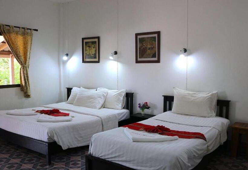 이코노미 룸, Deng S Kamala Beach Guesthouse