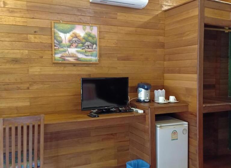 Бунгало Стандарт Вид на Море, Suntisook Resort