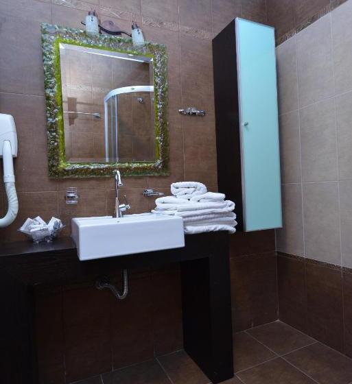 Habitación Estándar con Balcón, Nymfes