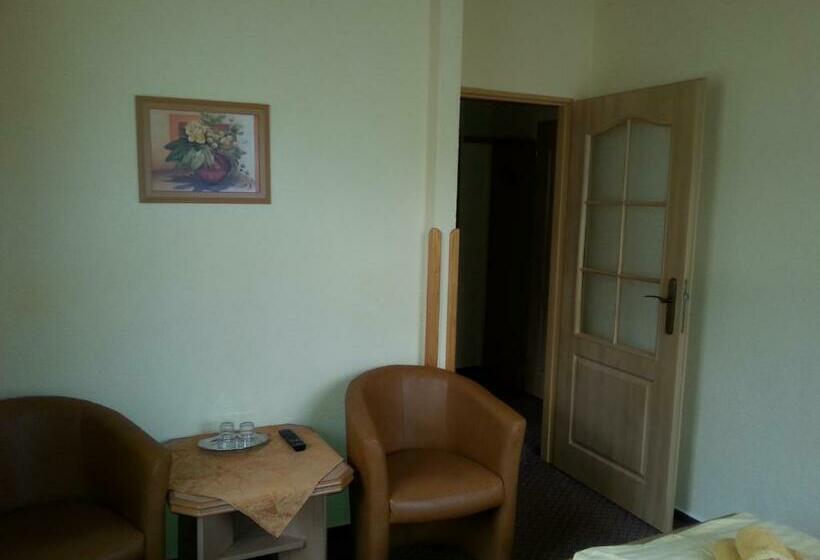 Номер Economy, Elisabeth Pension