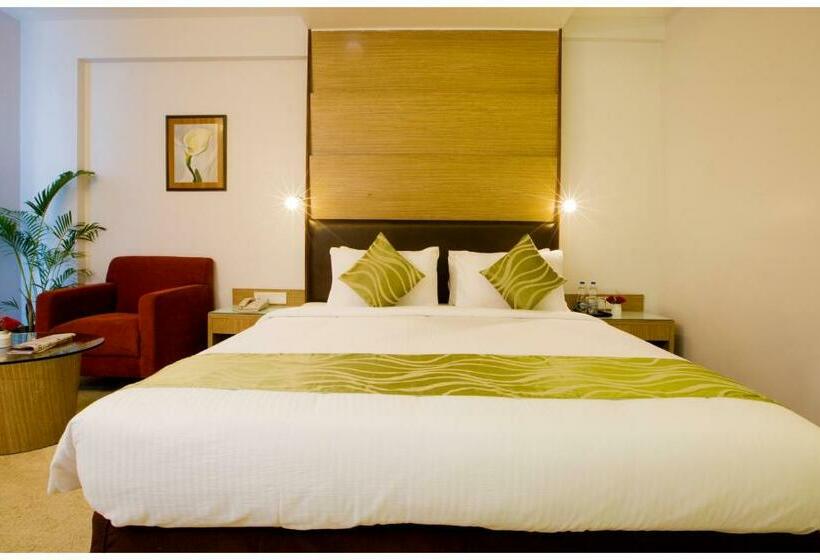 Номер Superior, Tulip Bangalore