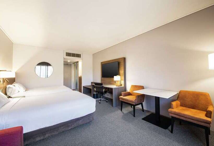 Номер Стандарт Вид на Горы, Hilton Sanqingshan Resort
