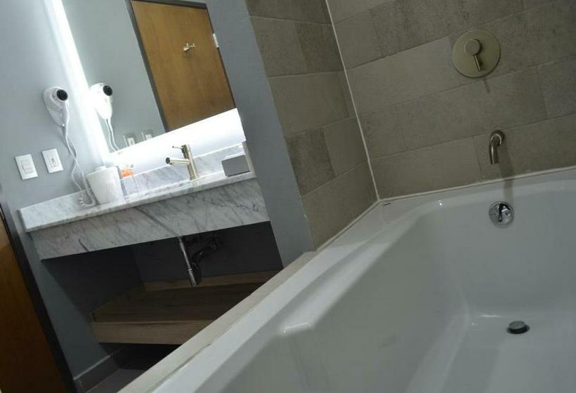 スイート, Holiday Inn Express & Suites   Ciudad Obregon, An Ihg