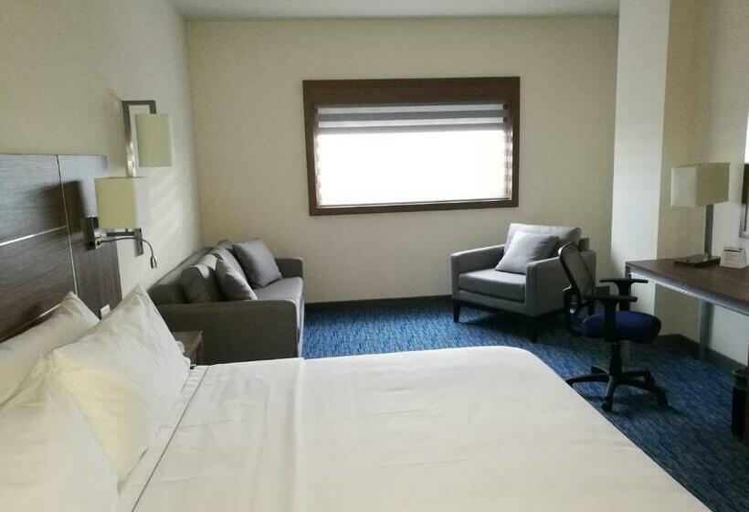 スイート（家族用）, Holiday Inn Express & Suites   Ciudad Obregon, An Ihg