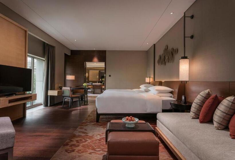 Полулюкс, Hyatt Regency Xi'an