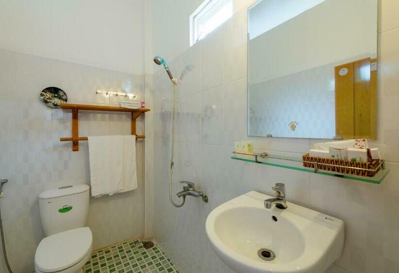 اتاق استاندارد با چشم‌انداز باغ, Vung Bau Resort