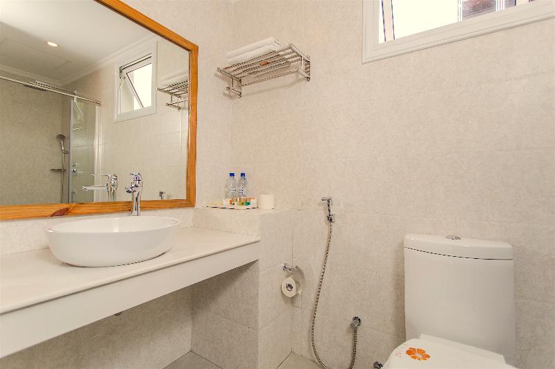 اتاق لوکس با چشم‌انداز استخر, Kaani Village & Spa