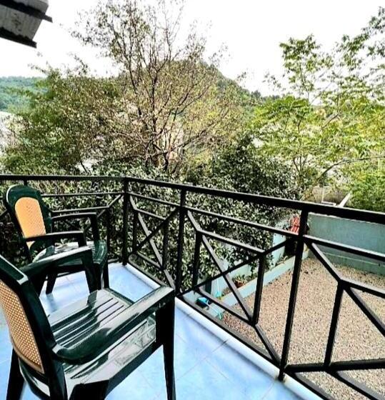 اتاق استاندارد با بالکن, Rio Gonio