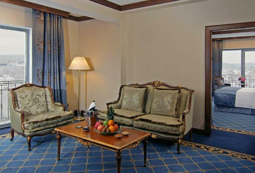سوییت اجرایی, Orion Hotel Bishkek