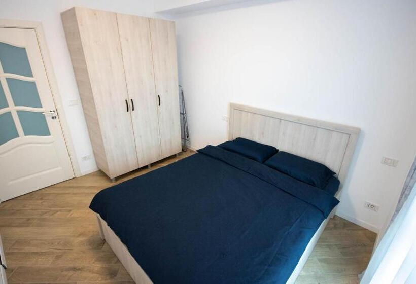 Апартаменты 2 Спальни, Downtown Apartments