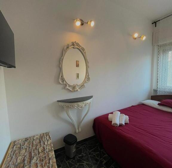 اتاق استاندارد یک تخته با سرویس بهداشتی مشترک, B&b 814 Fermo