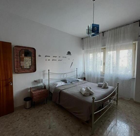 اتاق استاندارد با سرویس بهداشتی مشترک, B&b 814 Fermo