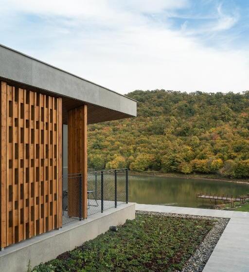 اتاق استاندارد با تخت بزرگ, Kvareli Lake Resort