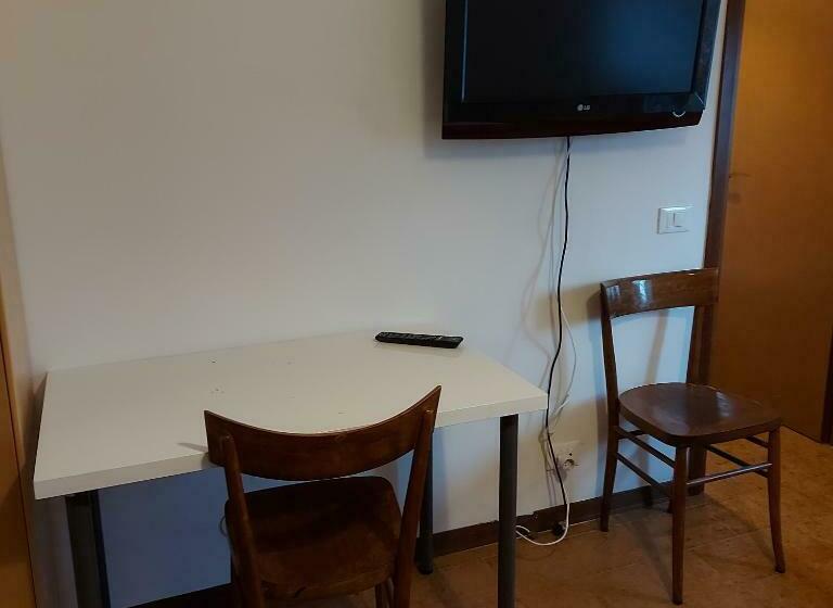 اتاق سوپریور با تخت بزرگ, Fare Bnb   Room Pappagnocca