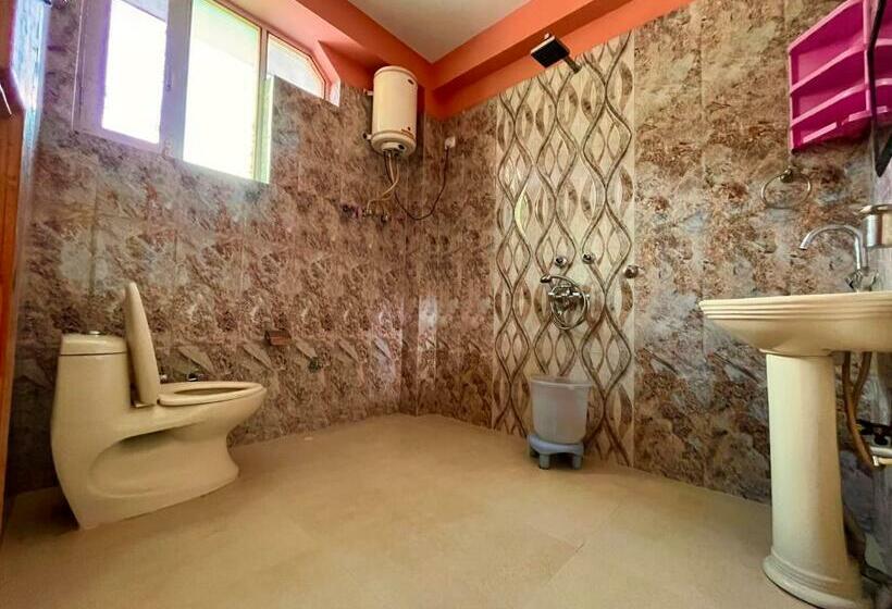 Номер Стандарт, Shree Ram Cottage, Manali ! 1,2,3 Bedroom Luxury Cottages Available