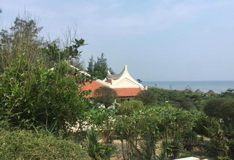 ویلای 1 خوابه با چشم‌انداز باغ, Villa Louise Hue Beach Boutique