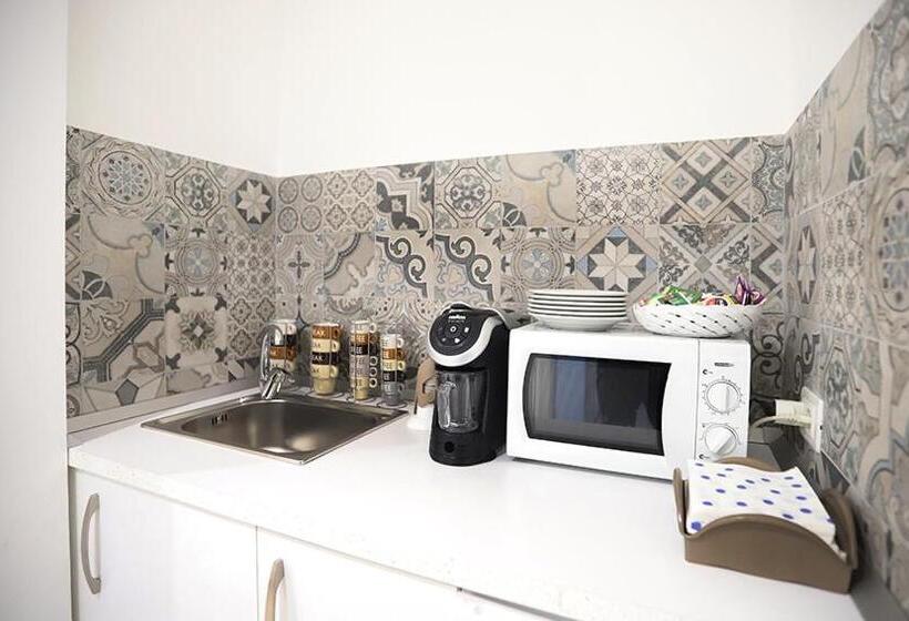Номер Стандарт с Балконом, Dorant Charme&rooms