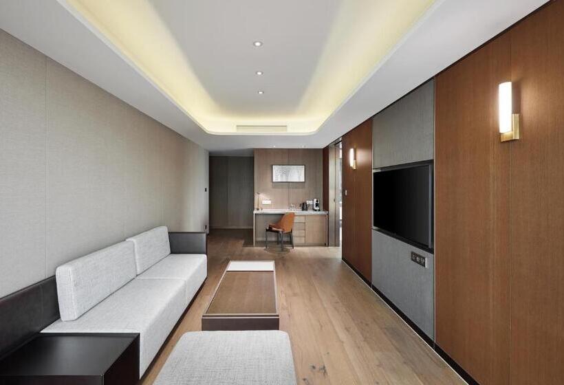 سوییت, Wyndham Grand Busan