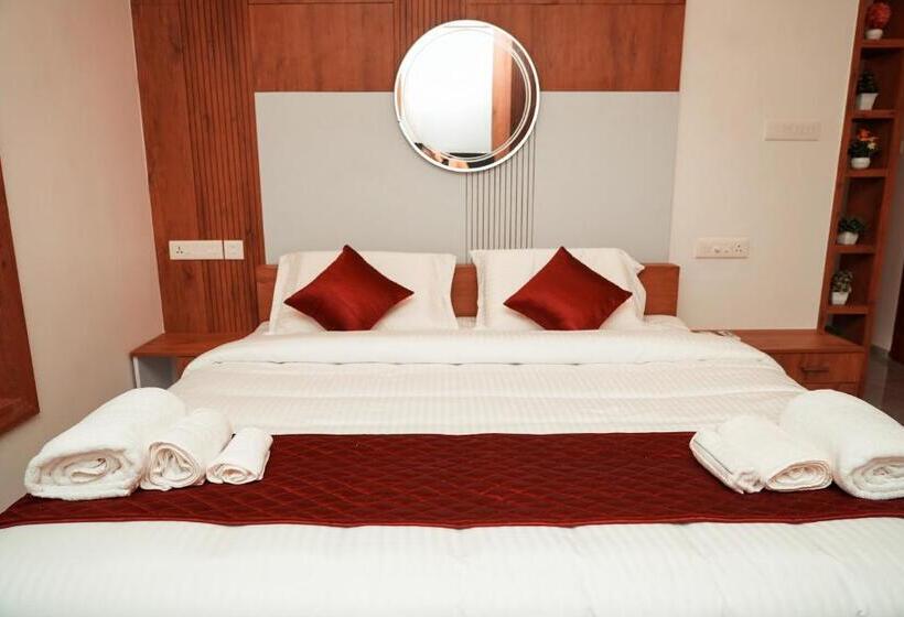 Люкс с Балконом, Kalloos Island Backwater Resort