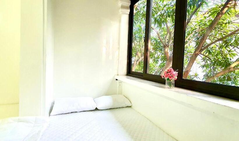 اتاق استاندارد با بالکن, Lee Homestay