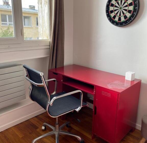 Семейный Номер, Neuilly Sur Seine Calme Et Lumineux. B&b. 3 Chambres