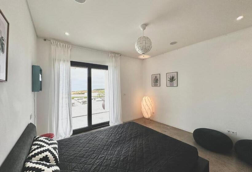 اتاق استاندارد با چشم‌انداز دریا, Casa Bica Vista Boutique B&b