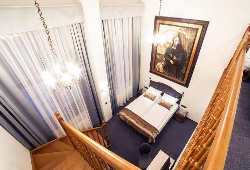 Апартаменты 1 Спальня, Celestin Residence