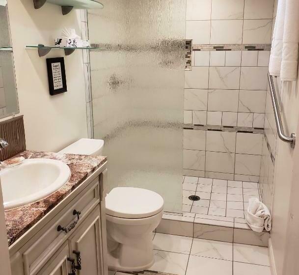 Номер Стандарт, Iron Horse Inn