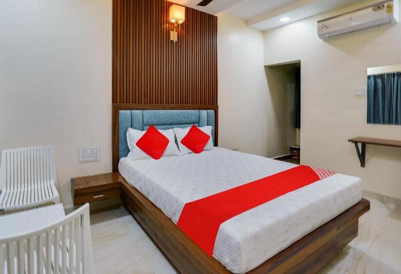 Трехместный Номер Классика, Oyo Flagship Samruddhi Lodging