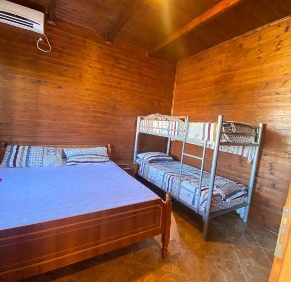 Семейный Номер Вид на Сад, Guesthouses Gjokazaj Tale Beachfront