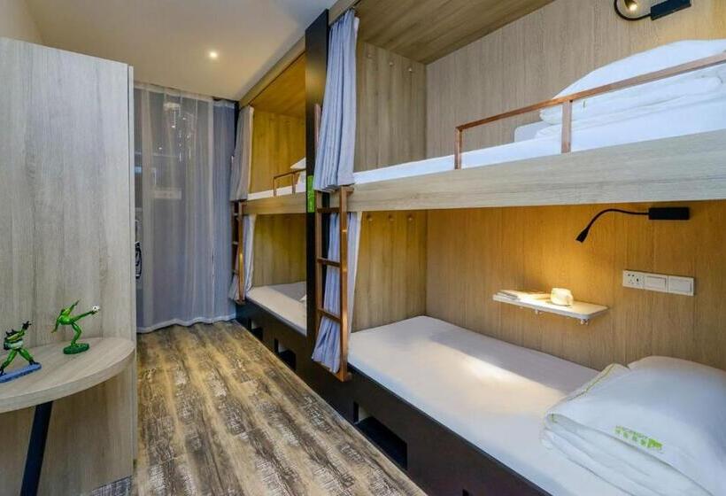 Bed in Shared Room with Shared Bathroom, Heye International Youth Hostel