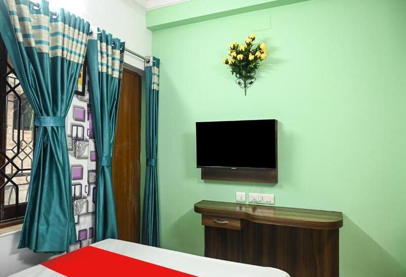 Quarto Triplo Clássico, O Shraddha Residency 2