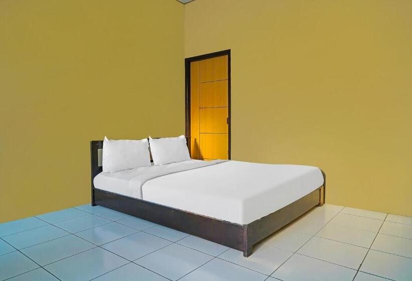 Номер Стандарт, Oyo Life 92641 Guest House Palinggihan Ii