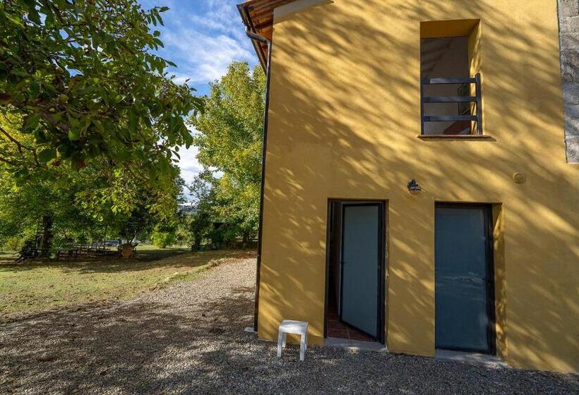 Номер Стандарт Вид на Сад, Agriturismo La Valle
