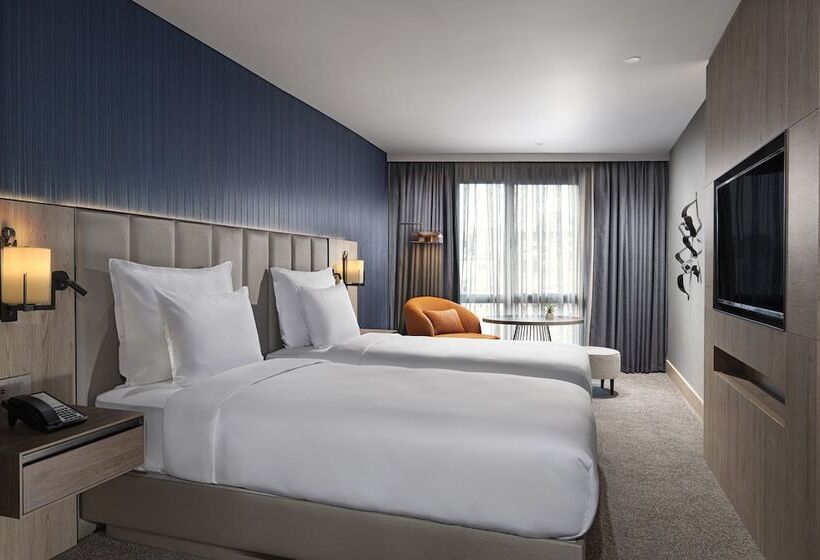 اتاق پرمیوم, Crowne Plaza Istanbul   Ortakoy Bosphorus, An Ihg