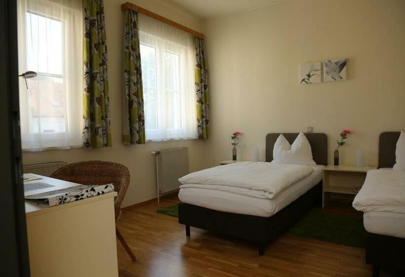Номер Стандарт Трехместный, Babenbergerhof