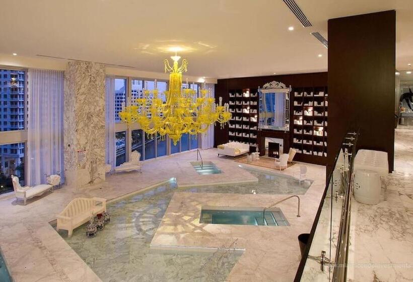 1 Bedroom Apartment Lake View, Icon & W Hotel / Waterfront / 20th Floor / Top Spa