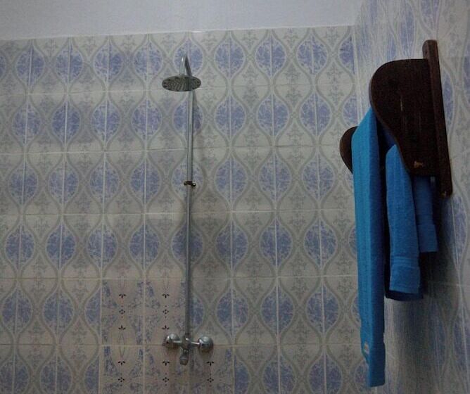 اتاق خانوادگی با چشم‌انداز باغ, Cocolala Beach House