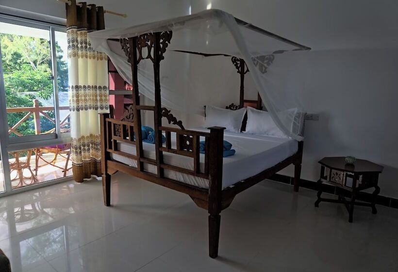 اتاق خانوادگی با چشم‌انداز دریا, Cocolala Beach House