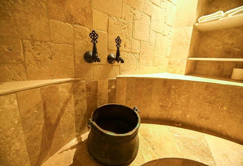Люкс с Балконом, Louis Cappadocia