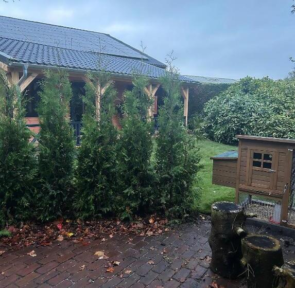 小室, Het Blij Hen