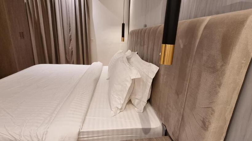 Family Suite, مارين سويت السويدي