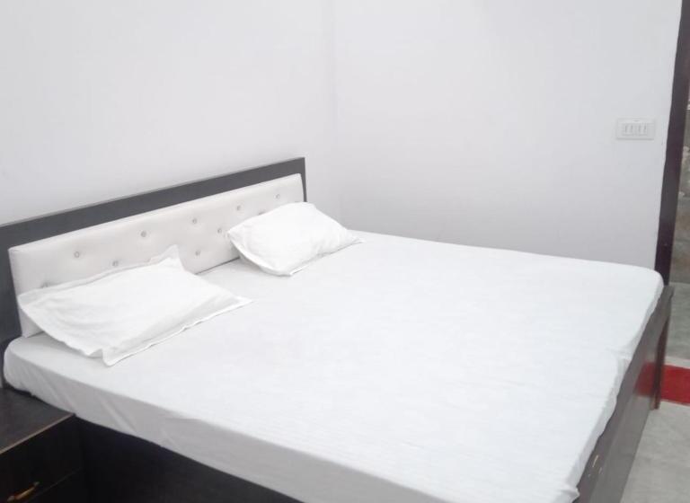 Номер Deluxe, Harihar Atithi Bhawan