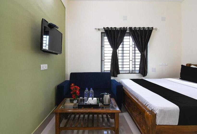 Трехместный Номер Классика, Oyo Flagship Hotel Krishna